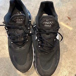 Men’s Nike react air 270